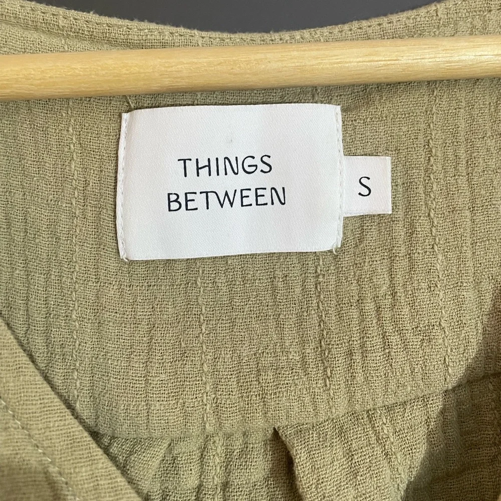Things Between Vest - Picture 2 of 4